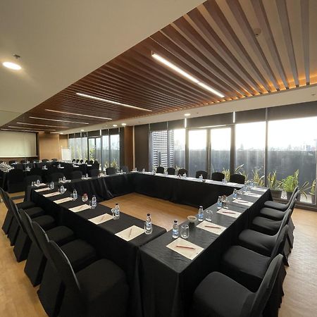 Summit Hotel Greenhills Quezon City Exteriör bild