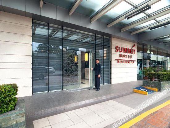 Summit Hotel Greenhills Quezon City Exteriör bild