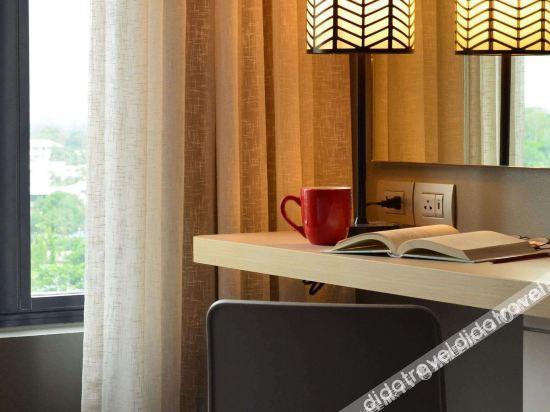 Summit Hotel Greenhills Quezon City Exteriör bild