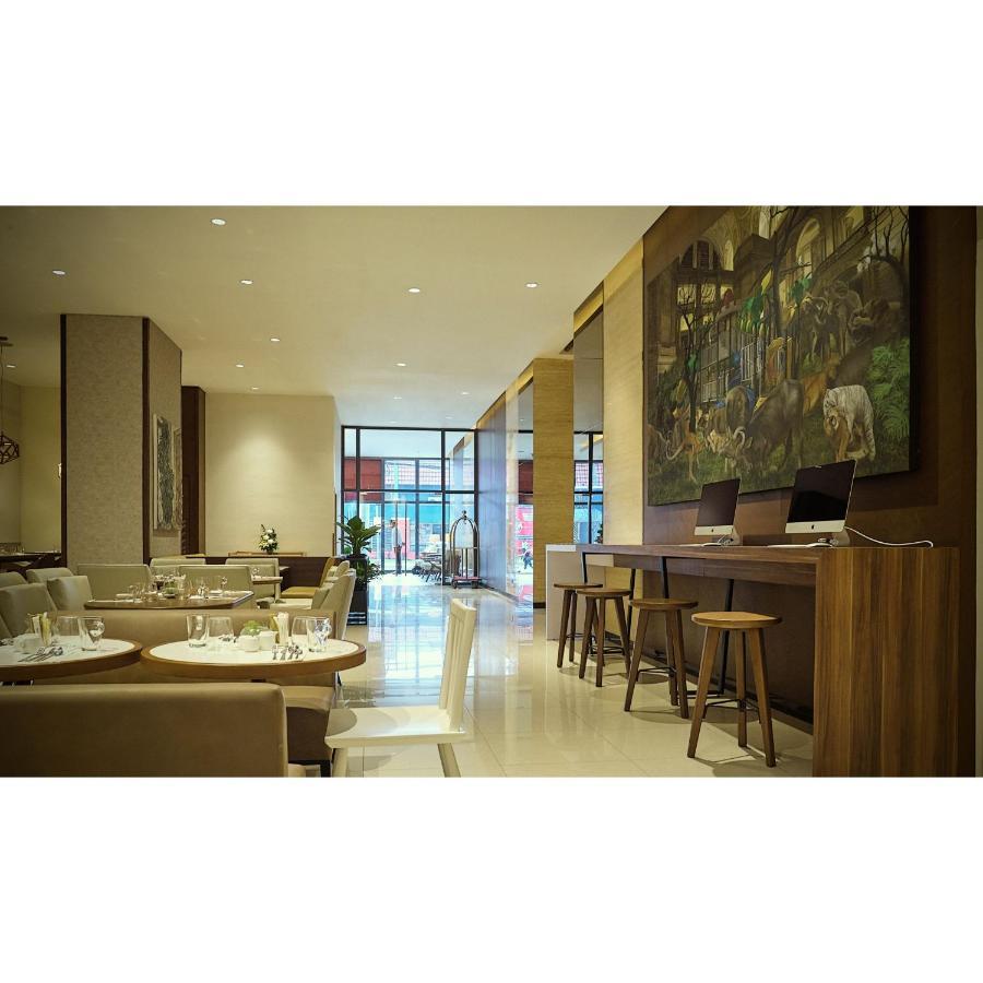 Summit Hotel Greenhills Quezon City Exteriör bild