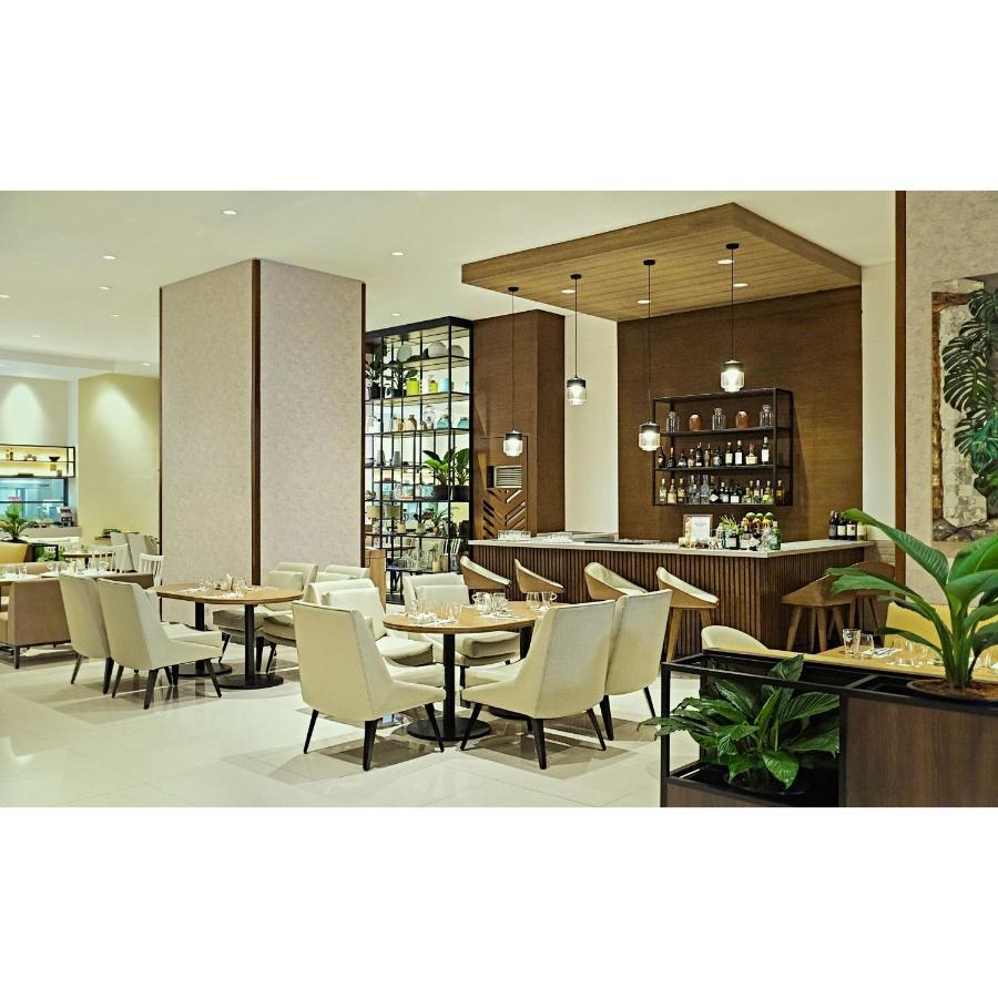 Summit Hotel Greenhills Quezon City Exteriör bild
