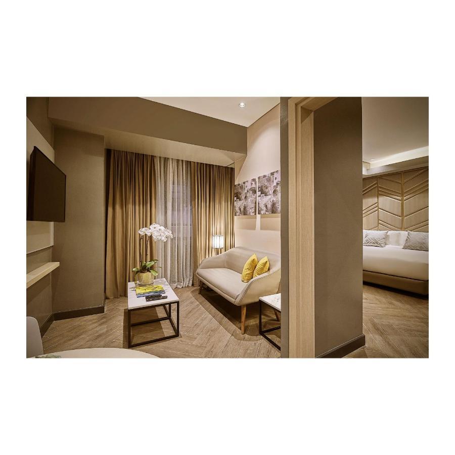 Summit Hotel Greenhills Quezon City Exteriör bild